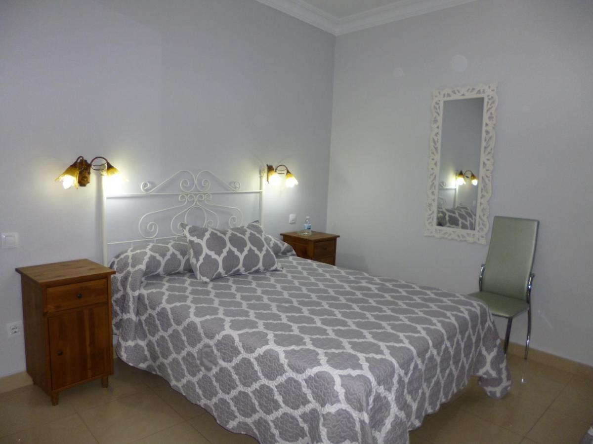 Hostal Virgen Del Rocio Los Palacios Y Villafranca Zewnętrze zdjęcie